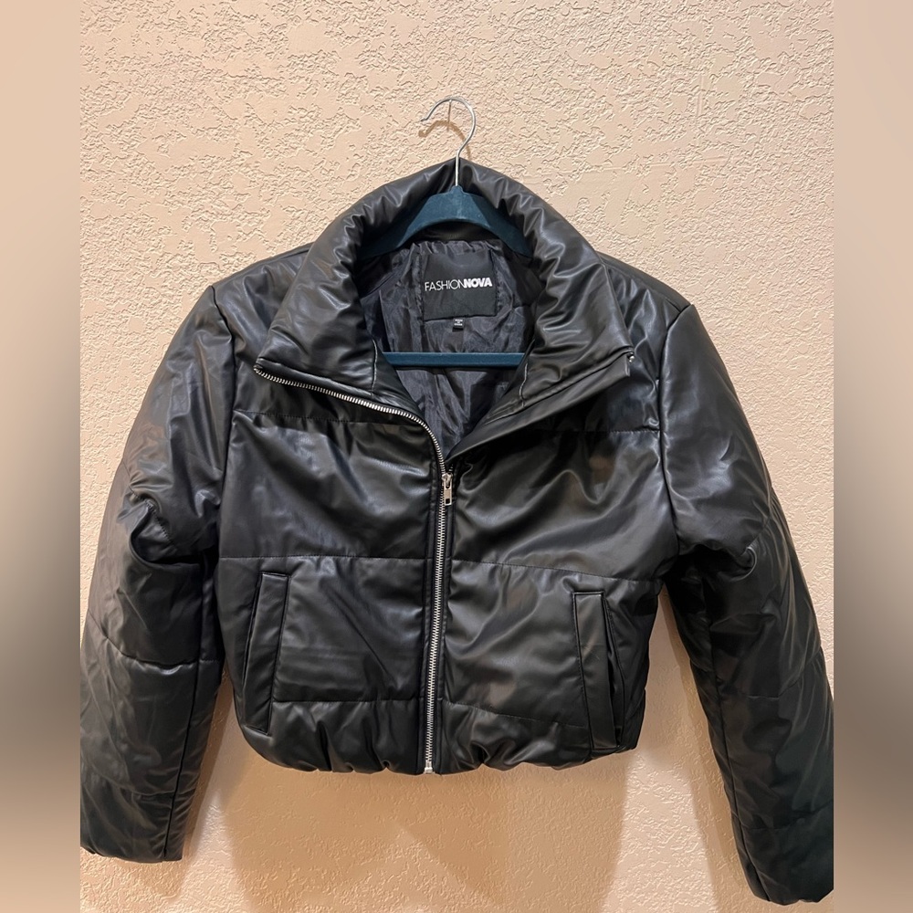 Fashion Nova Sleek Black Cropped Jacket